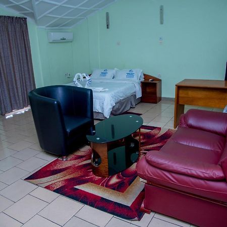 Residence Hoteliere De Moungali Brazzaville Exterior photo